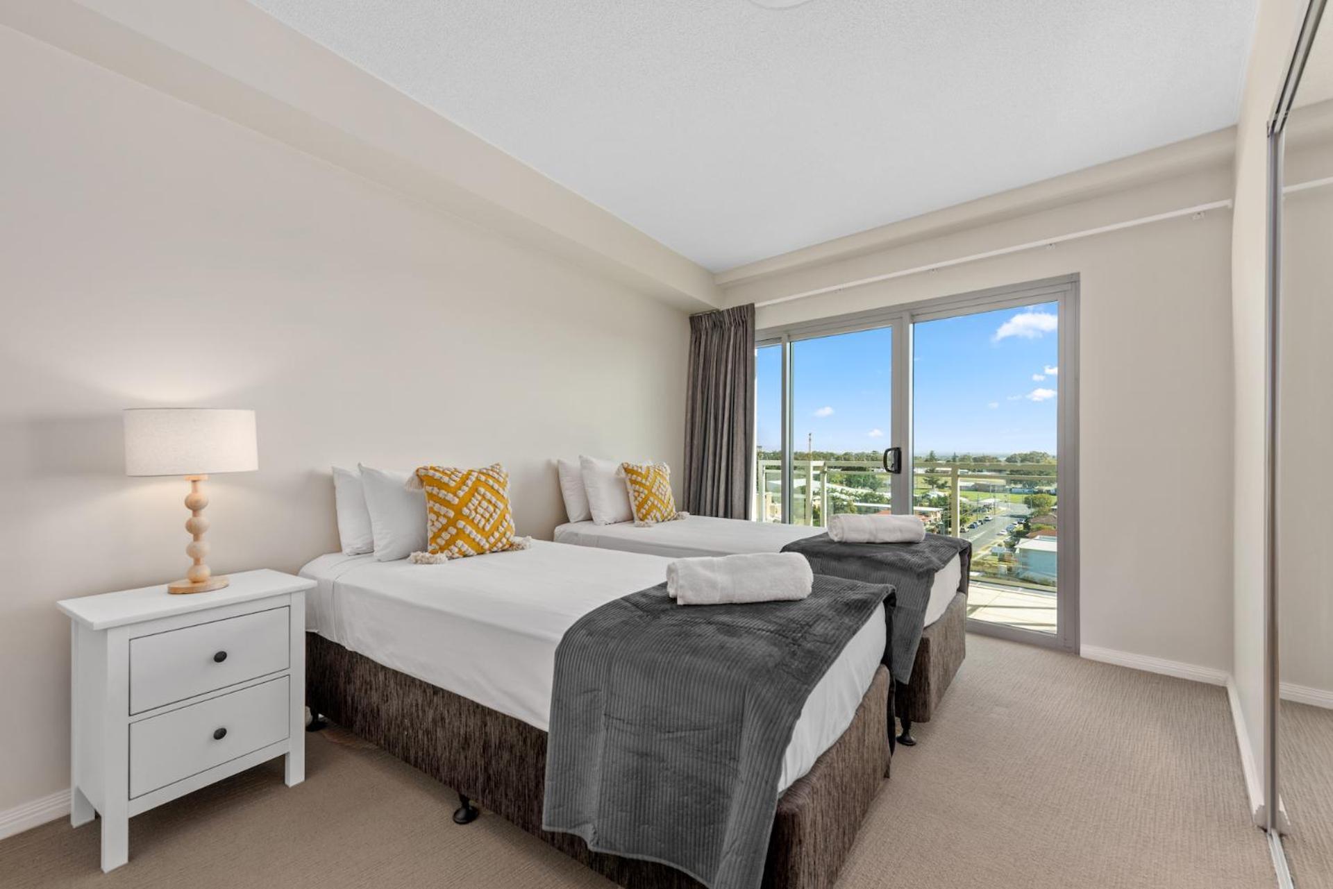 רדקליף Proximity Waterfront Apartments מראה חיצוני תמונה